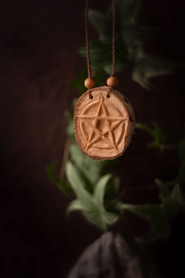 Silvarùn - Talisman pentacle sculpté