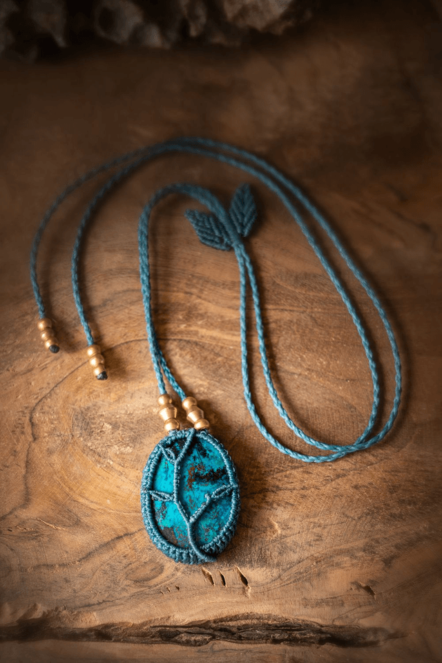Poséïdon - Collier avec Shattuckite