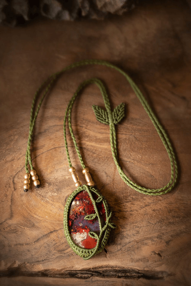 Prava - Collier avec Agate mousse