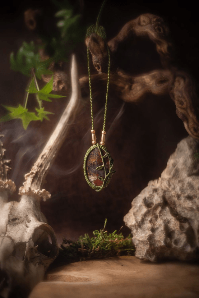 Prava - Collier avec Agate mousse